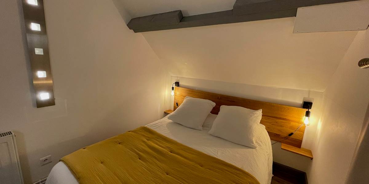 chambre-studio tournesol-Sarlat-vacances