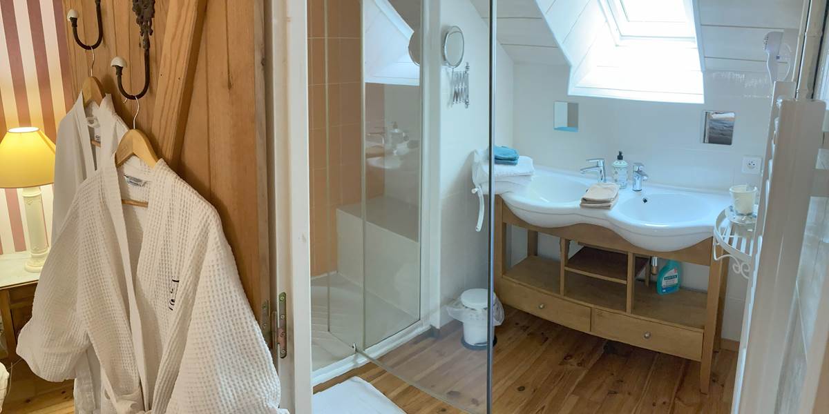 Chambre Framboise - salle de bain