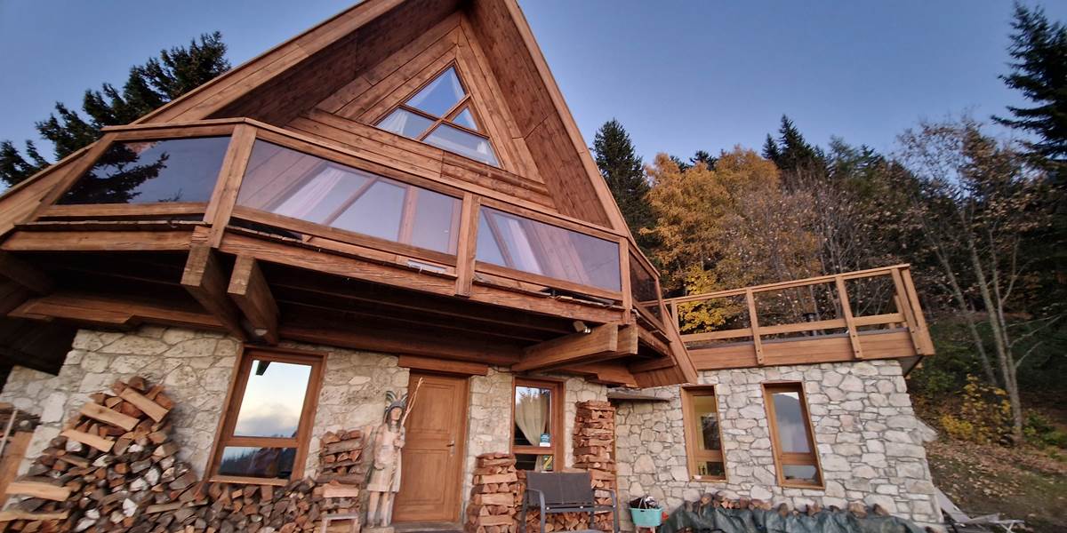 VUE GENERALE DU CHALET