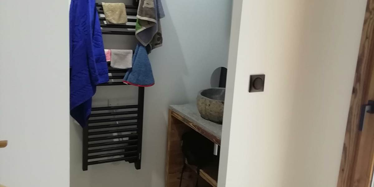 L'oxalis-70m²-n°812-appartement-Taninges-salle-de-bain