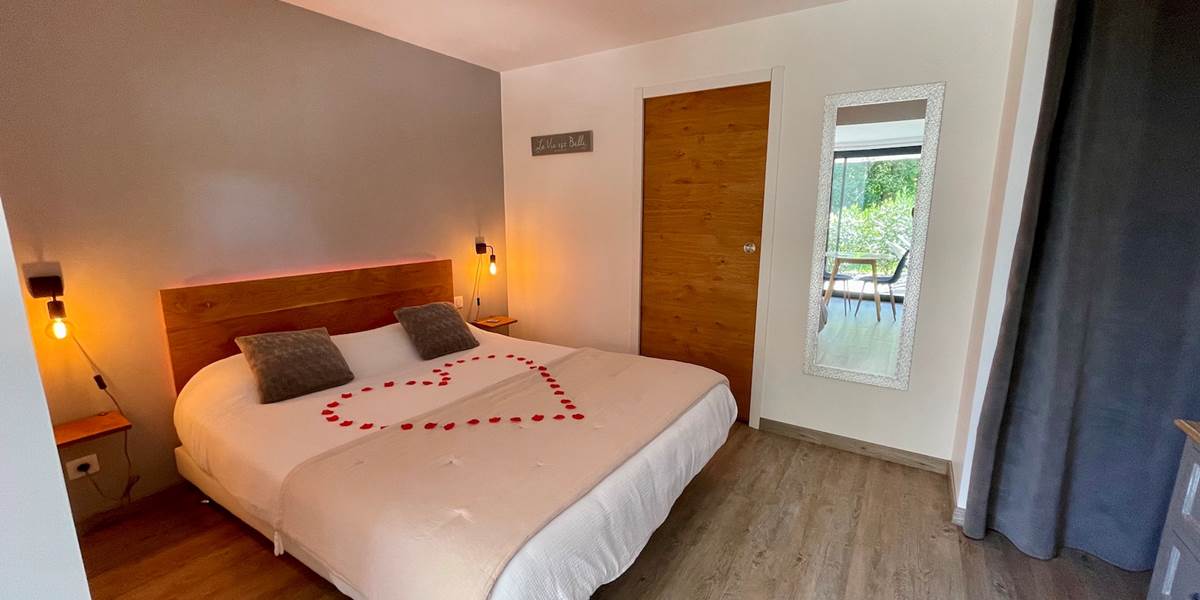chambre-love-amoureux-Dordogne