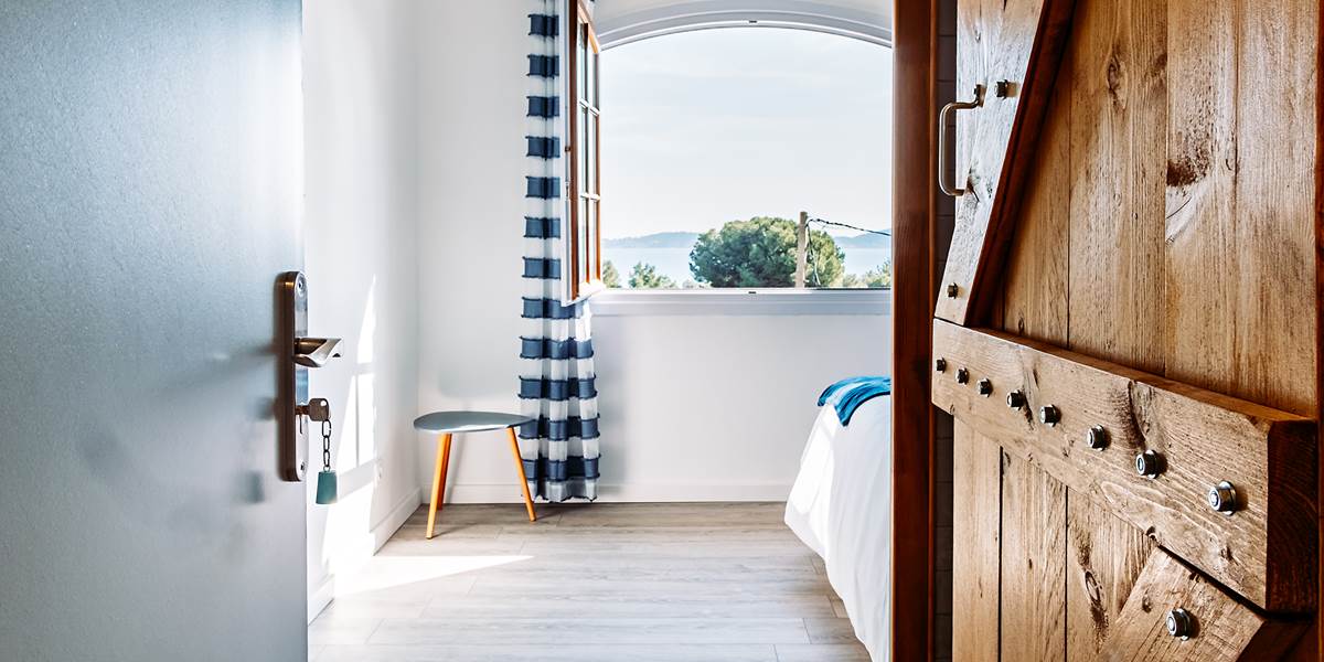 chambre bleue entrée
