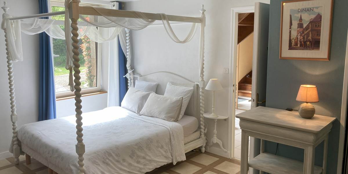 La Guyonnais chambre Cassis lit double