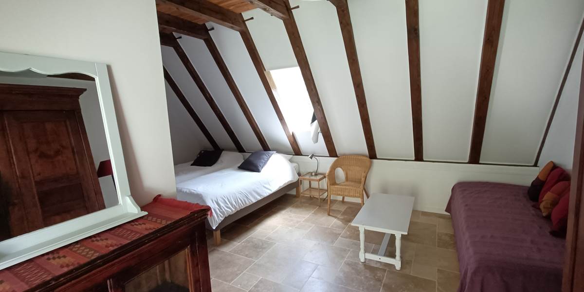 Chambre d'hôte familiale 2 à 4 personnes grand gite Espagnac Ste Eulalie