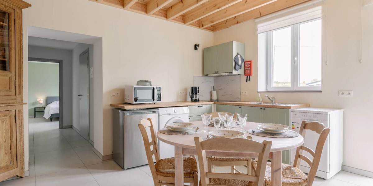 Gîtes de Juliane et Eric - Au jardin de Mamy bleue - gîte 4 personnes - cuisine