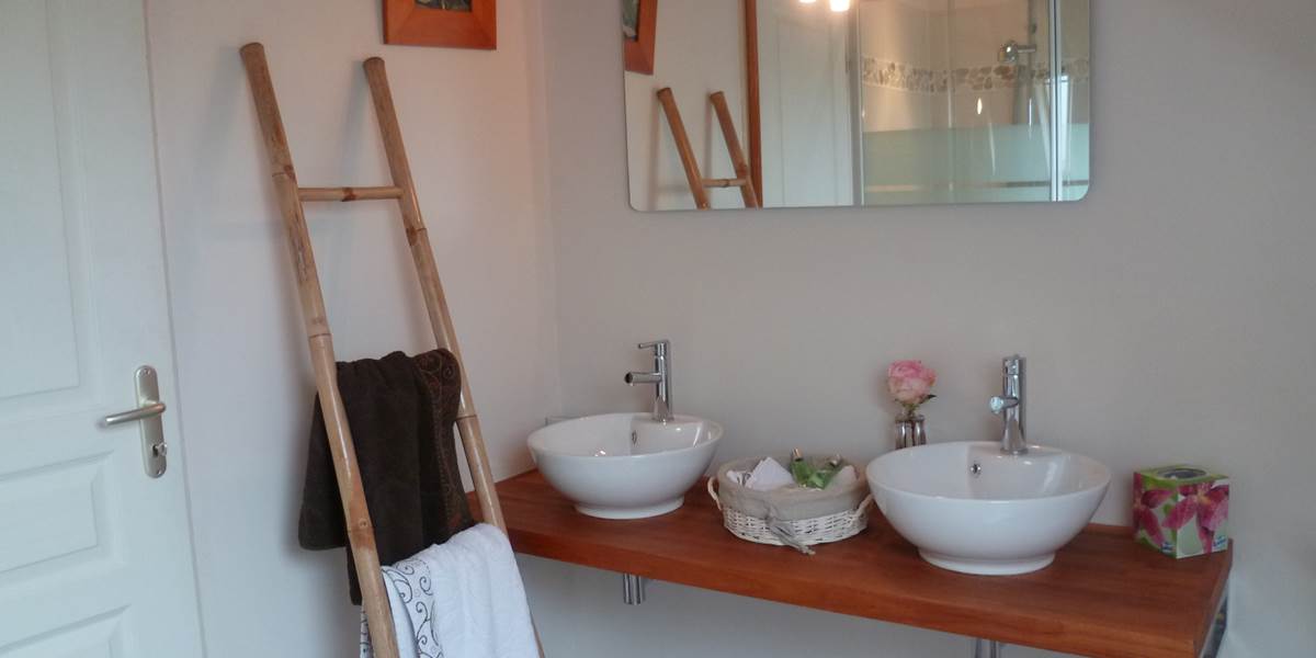 salle de bain unité familiale