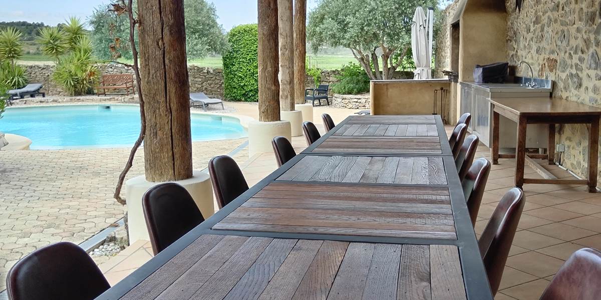 Nouvelles tables extérieures réalisées par Olivier