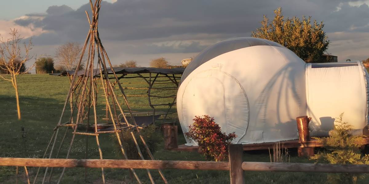 Coucher de soleil sur la bulle du pré