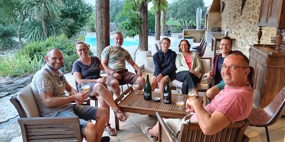 La convivialité des tables d'hôtes à Le Coq du Nord -Mailhac
