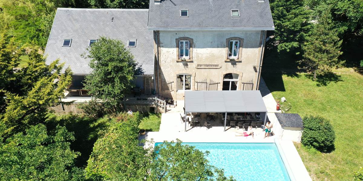 Façade Piscine Ciel La Gare aux Ânes