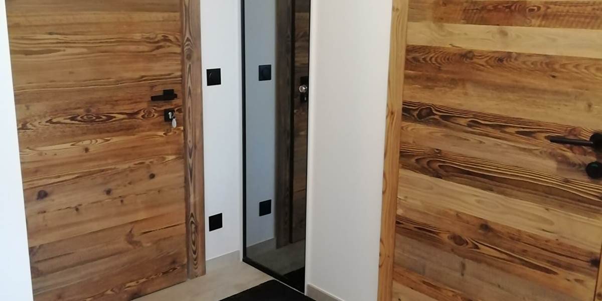 L'oxalis-70m²-n°812-appartement-Taninges-porte-d'entrée