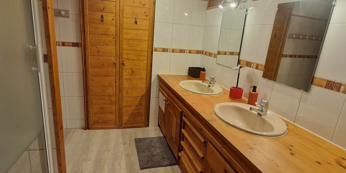 SALLE DE BAIN POSSIBLE AUTRE VUE
