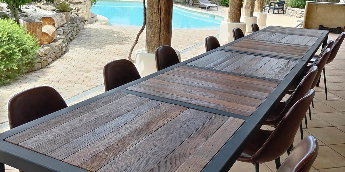 Nouvelles tables extérieures réalisées par Olivier