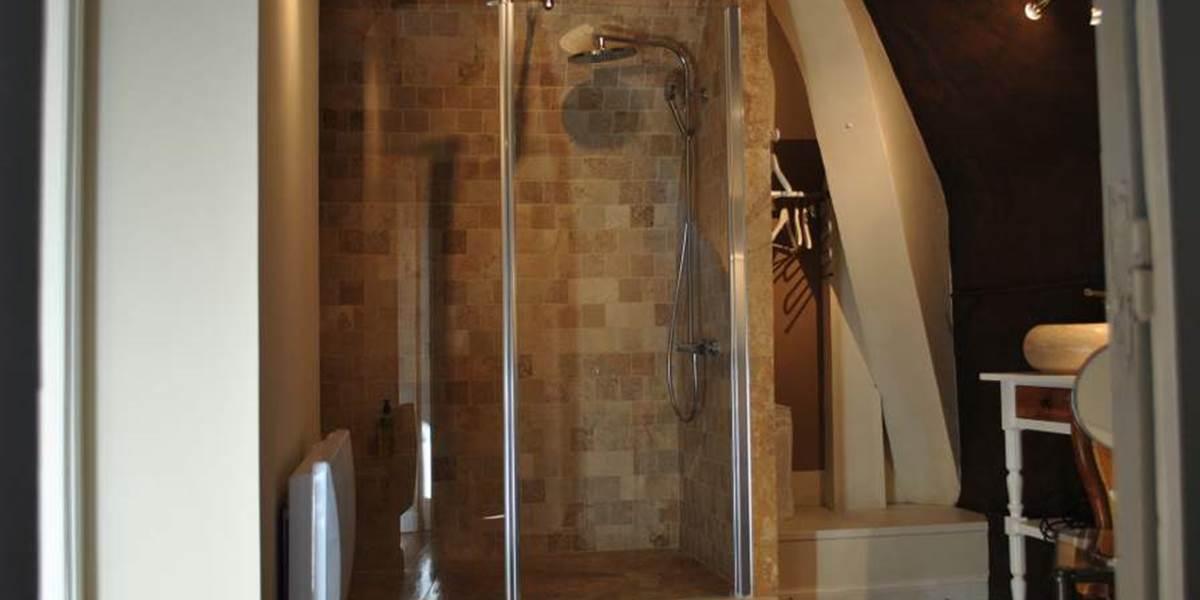 travertin la douche