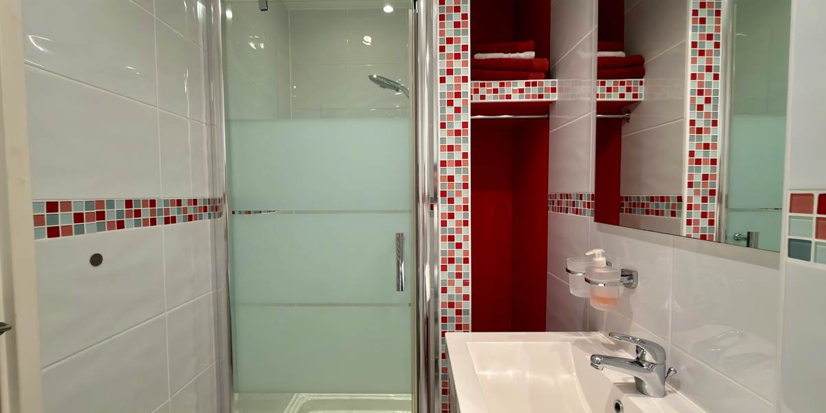 Salle douche privative et WC