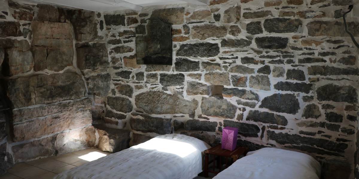 Chambre 2 lits simples grand gite Espagnac Ste Eulalie