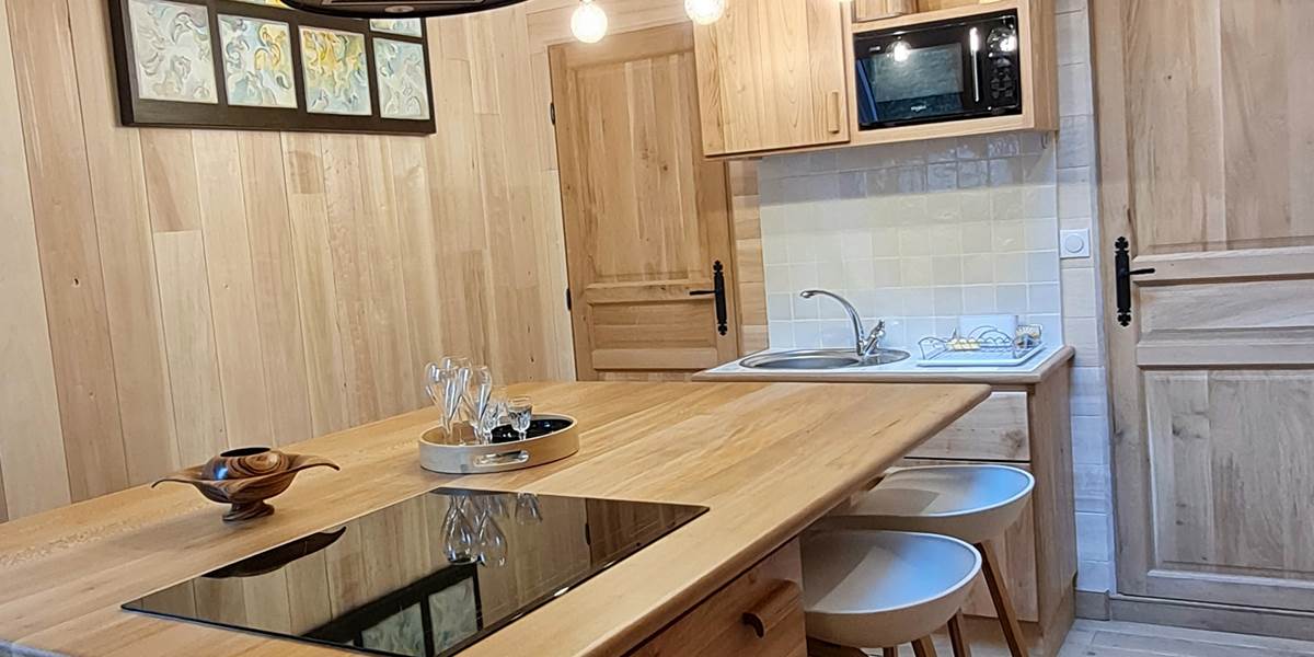Espace cuisine/salle à manger du gîte