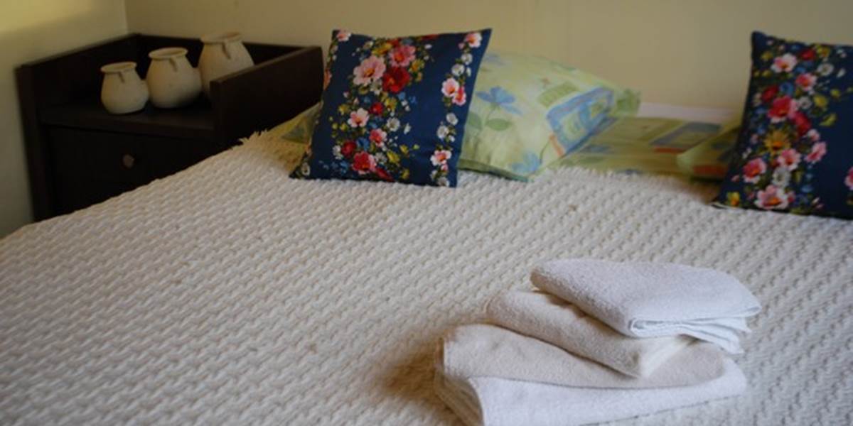 chambre double Maison Masjoubert lit de 1,80m x2,00m