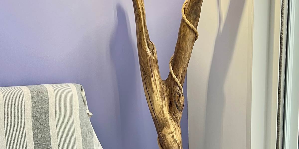 Lampadaire « maison » en bois flotté -Pescad’Home