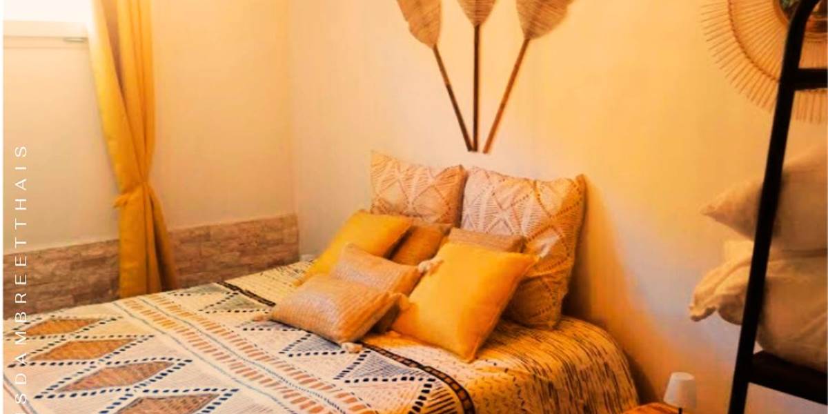 CHAMBRE THAIS2