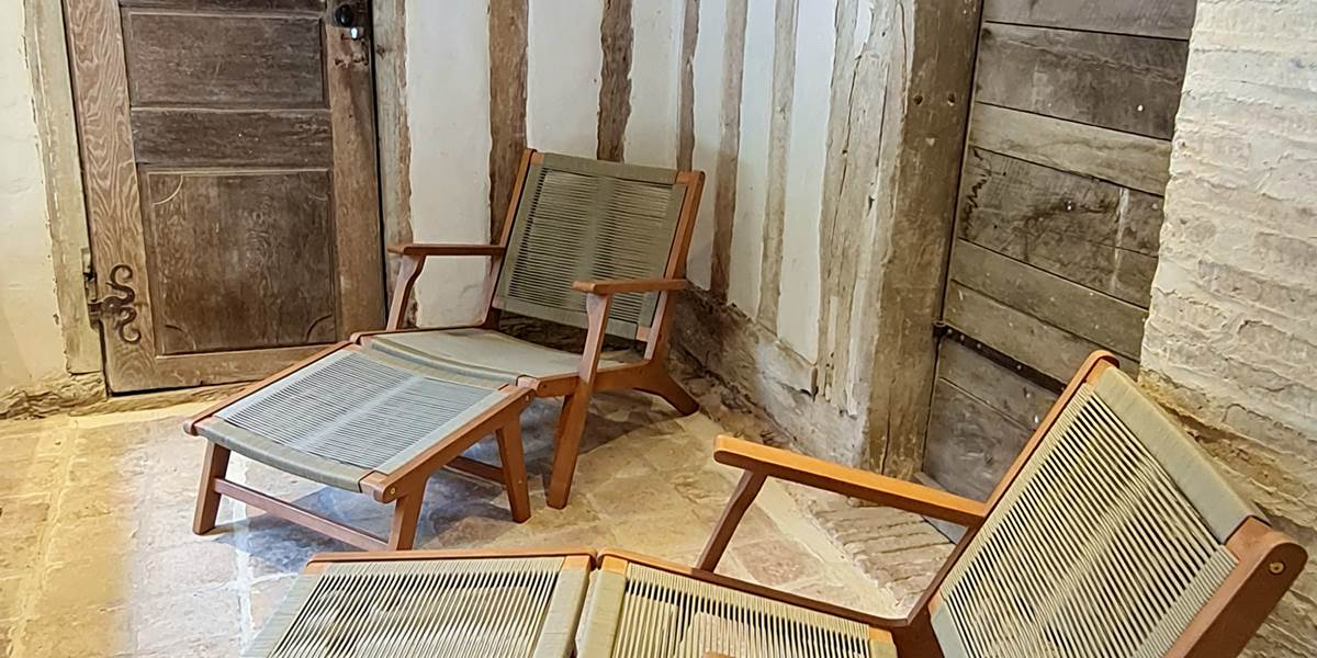 Salon de détente (vers le sauna)