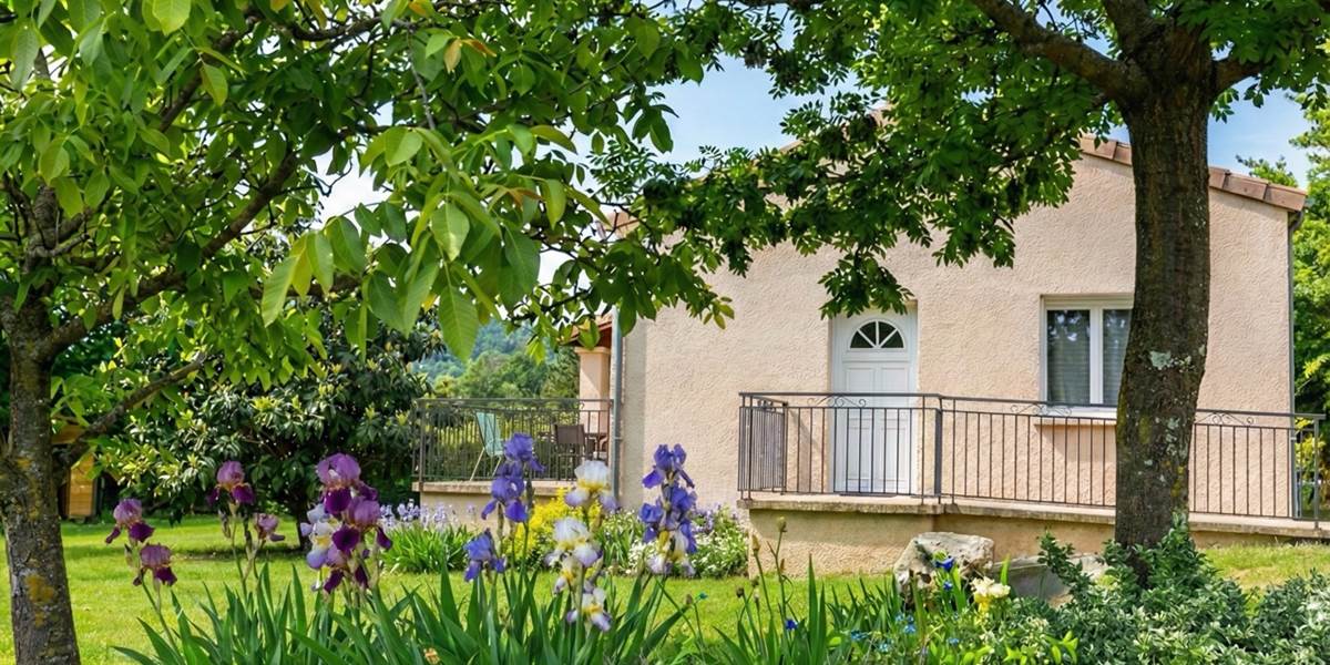 ombrebleuedufiguier-gîte-tournesols-entrée - Grande