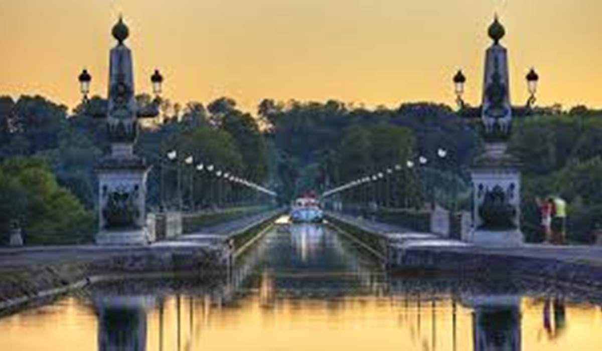 Les Rossignols-Pont canal de Briare