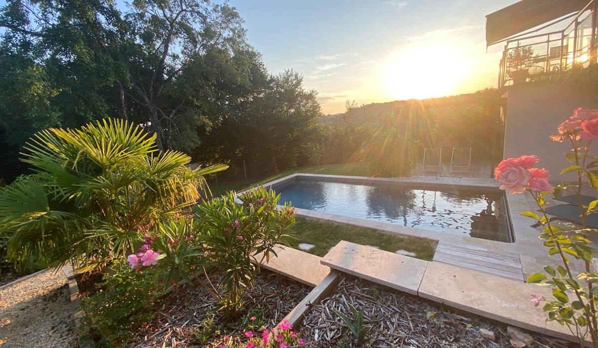coucher-de-soleil-piscine-Sarlat