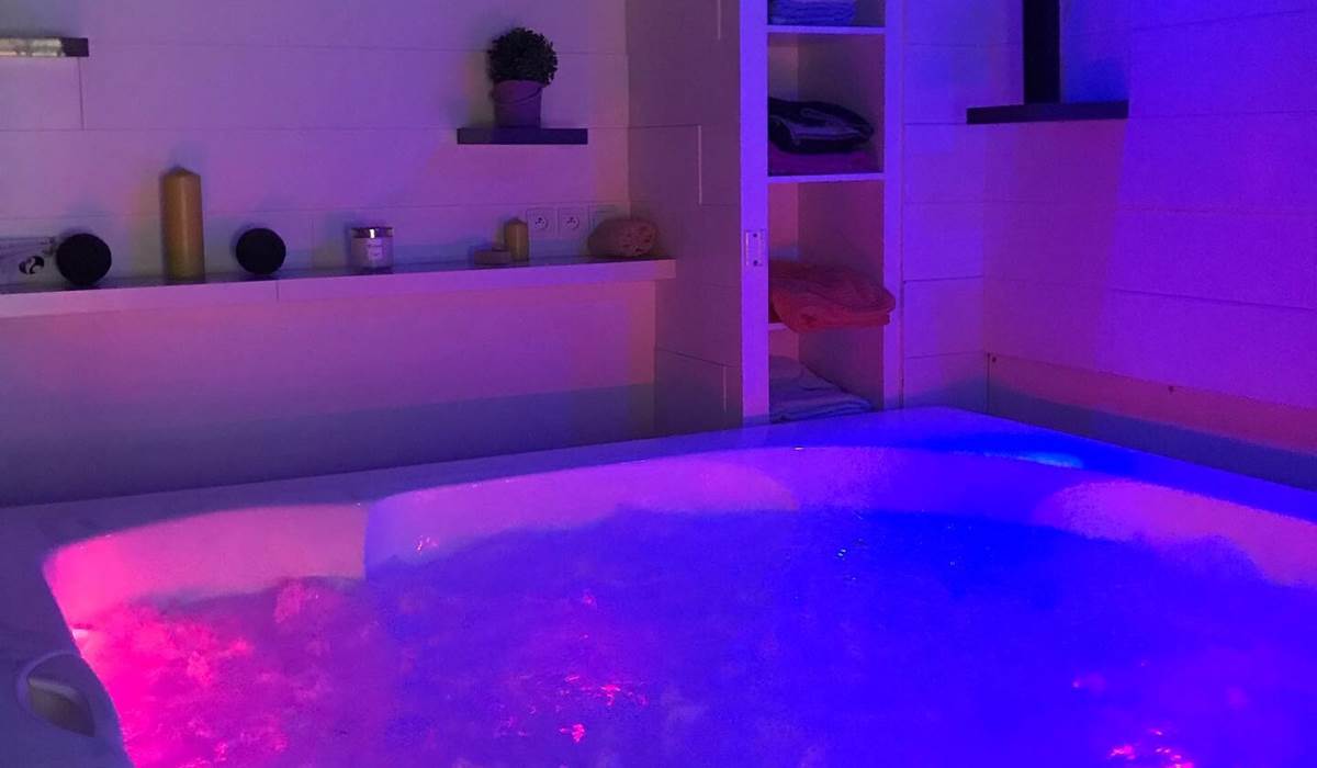 Jacuzzi