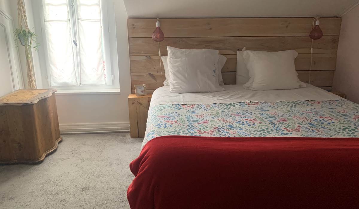 CHAMBRE LÉONIE