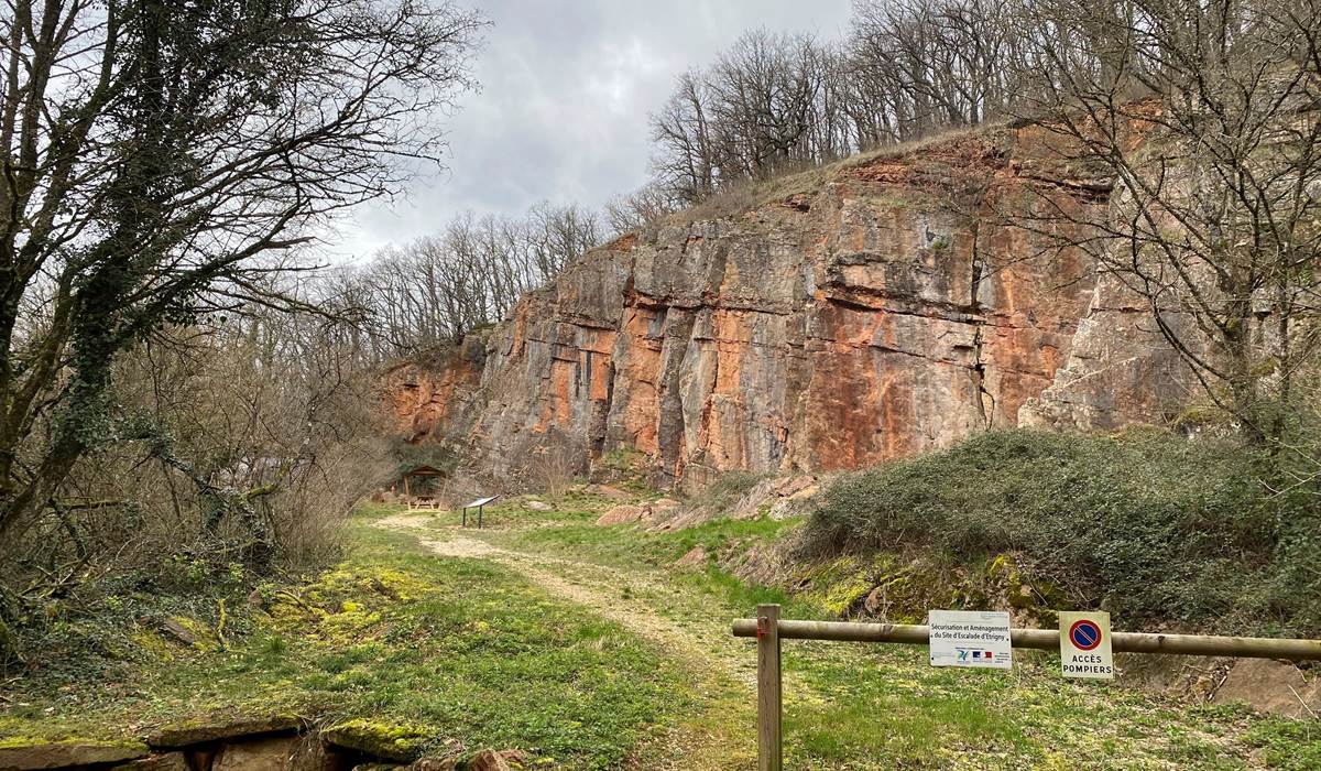 Gite-Etrigny-lacourquinousrelie-site d'escalade_rock climbing