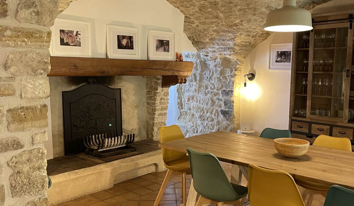 SALLE A` MANGER chemine´e