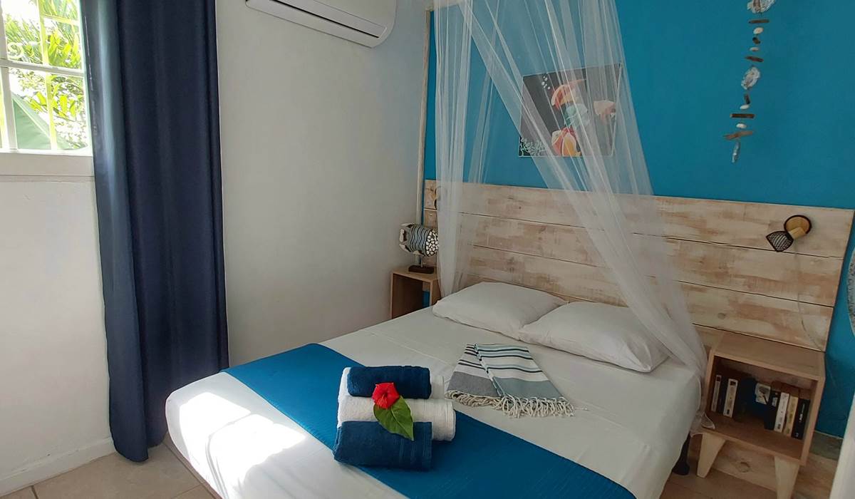 le FLAMBOYANT Chambre 2