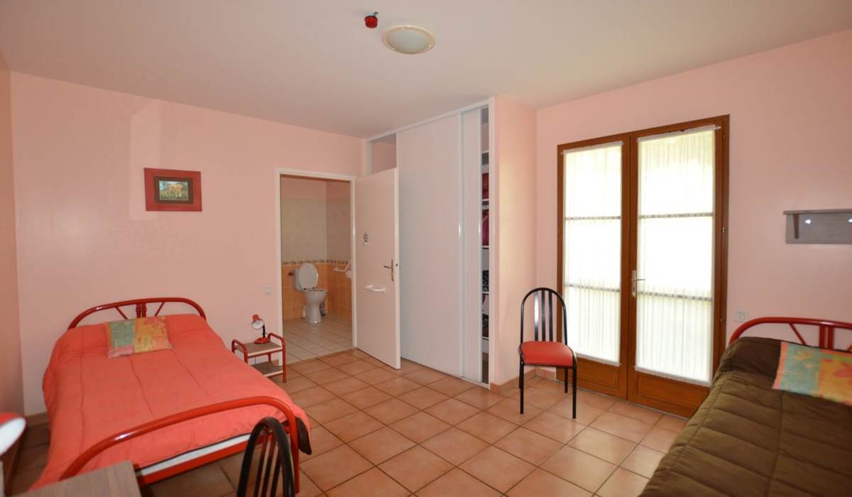 LOREA GITE IZARRAK OSTABAT COMPOSTELLE