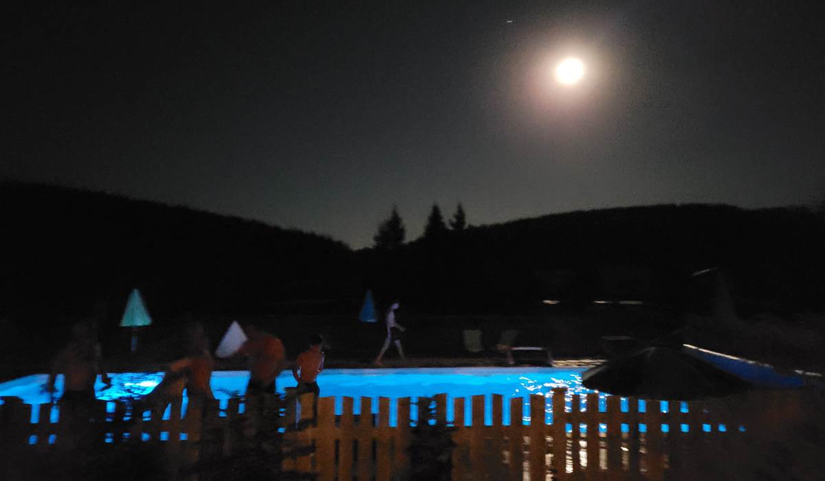 piscine nocturne