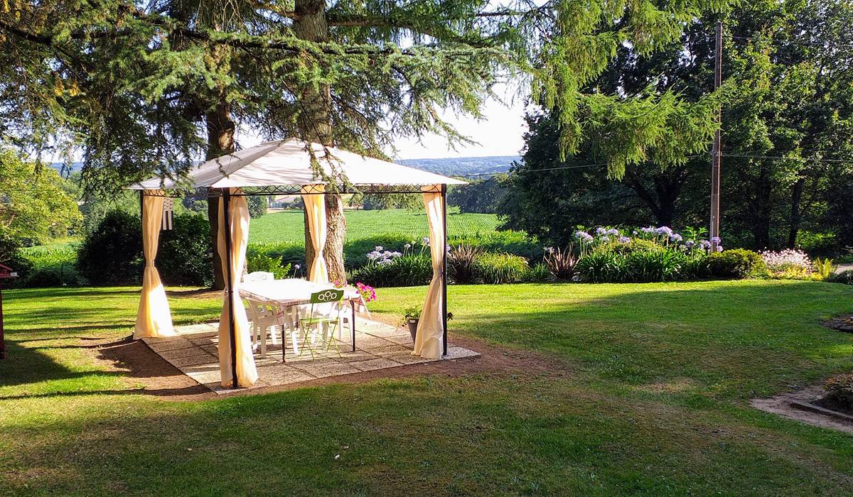 Le Parc et Espace repas extérieur