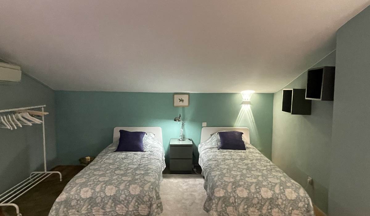 CHAMBRE DORTOIR AQUA-ROSE lits aqua MF