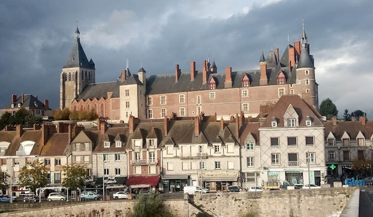 Les Rossignols-Château de Gien