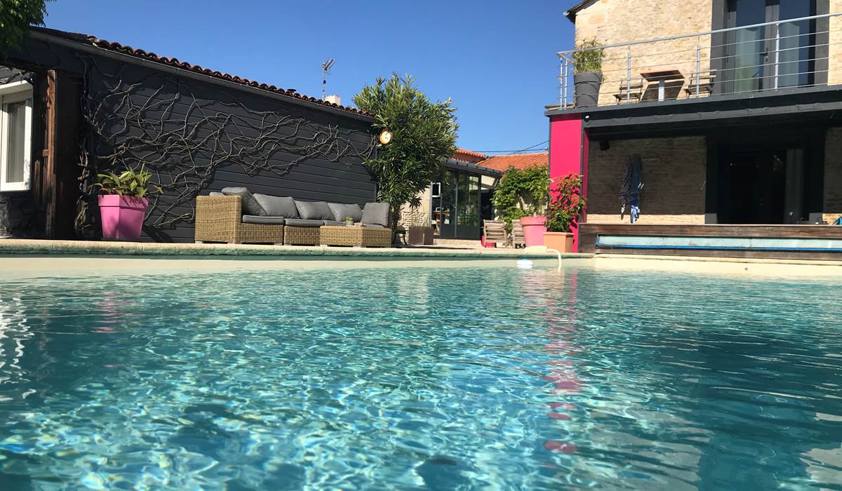 Piscine d'eau salée très douce