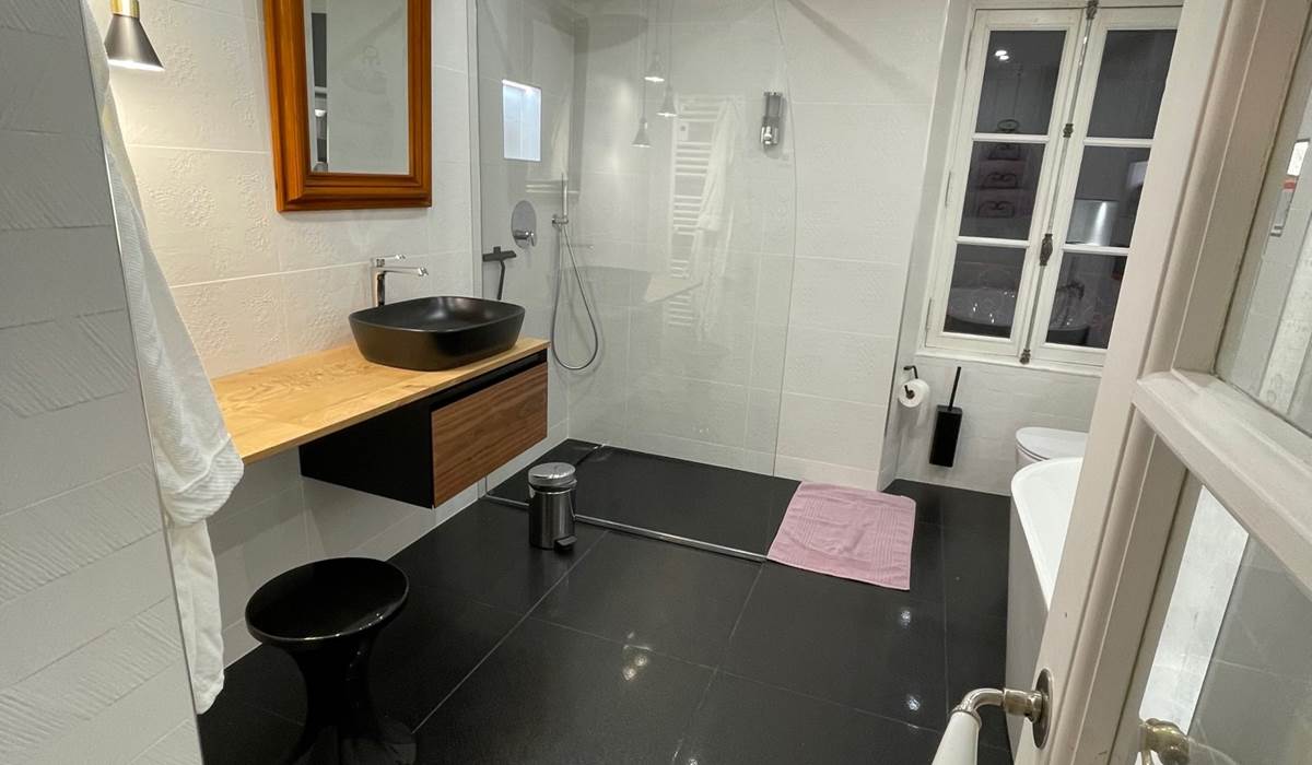 SALLE DE BAINS ETAGE