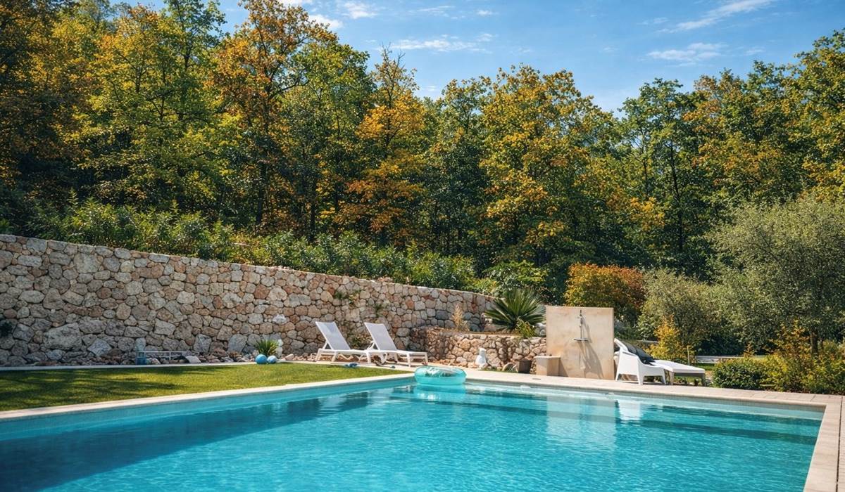 villa-maluan-piscine-vue-nature-cote-azur