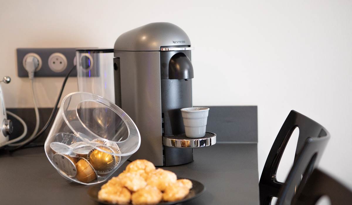 MACHINE NESPRESSO