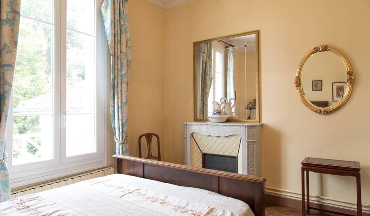 chambre secondaire cheminée