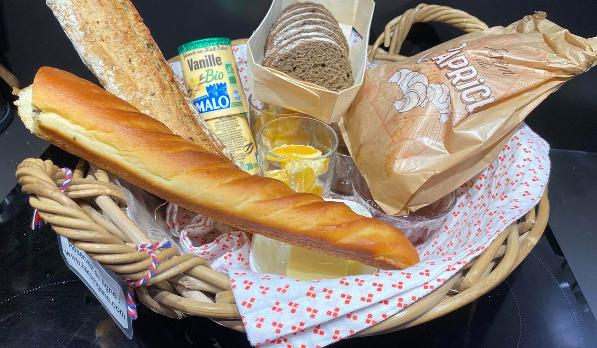 3-La Korrigane Chambre hote Binic Etables sur mer Panier petit dejeuner