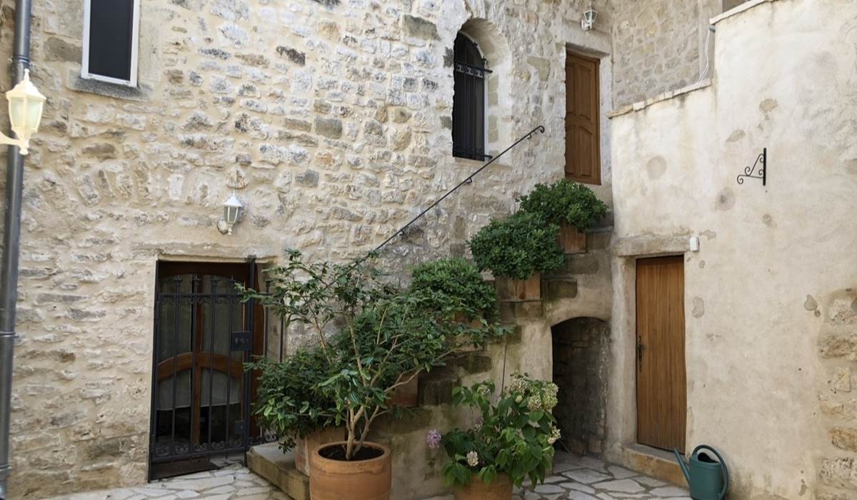 PATIO 2