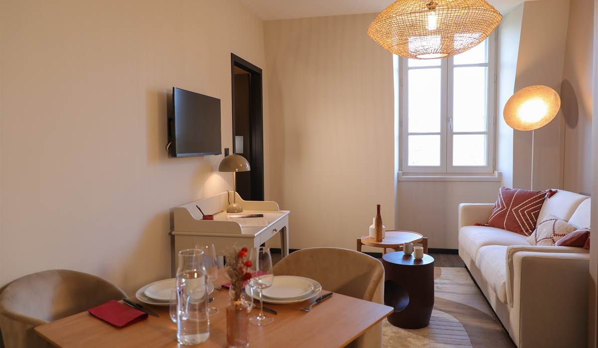 APPART HOTEL  (51)