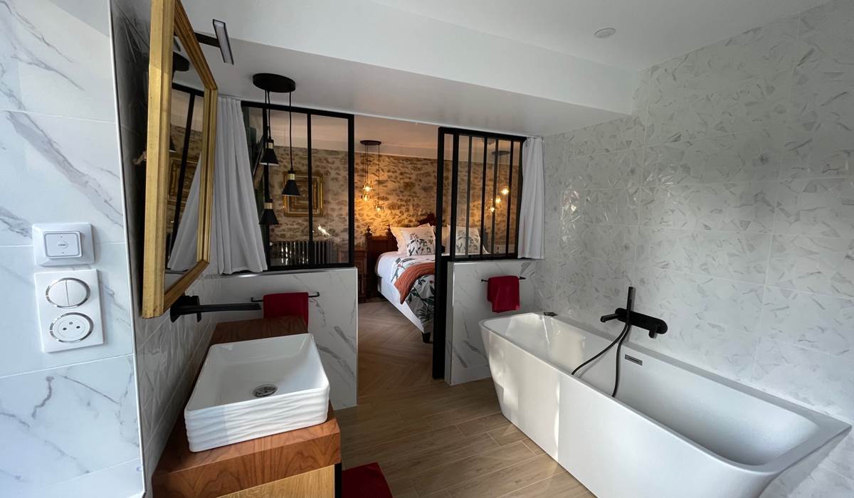 SALLE DE BAINS RDC