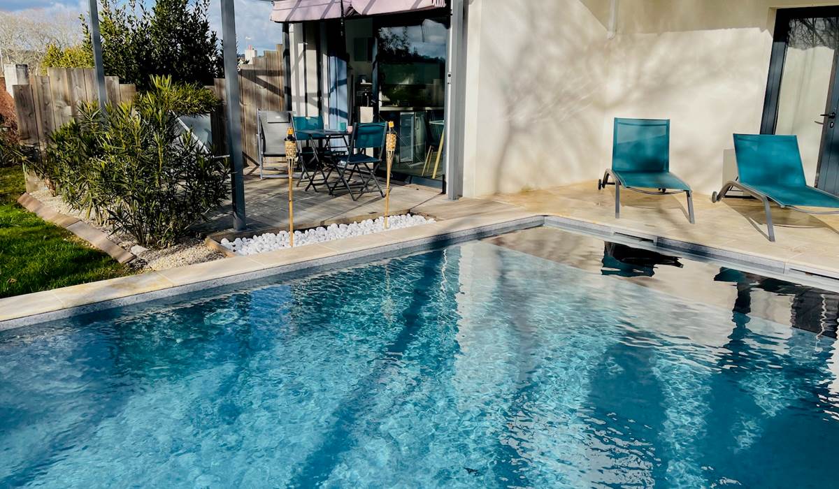 piscine-chauffee-sarlat-dordogne