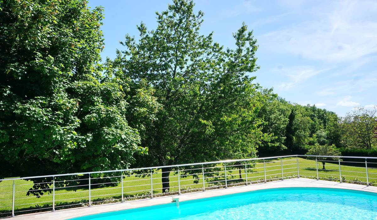 Piscine chambres d'hôtes Les Feuillantines dordogne périgord