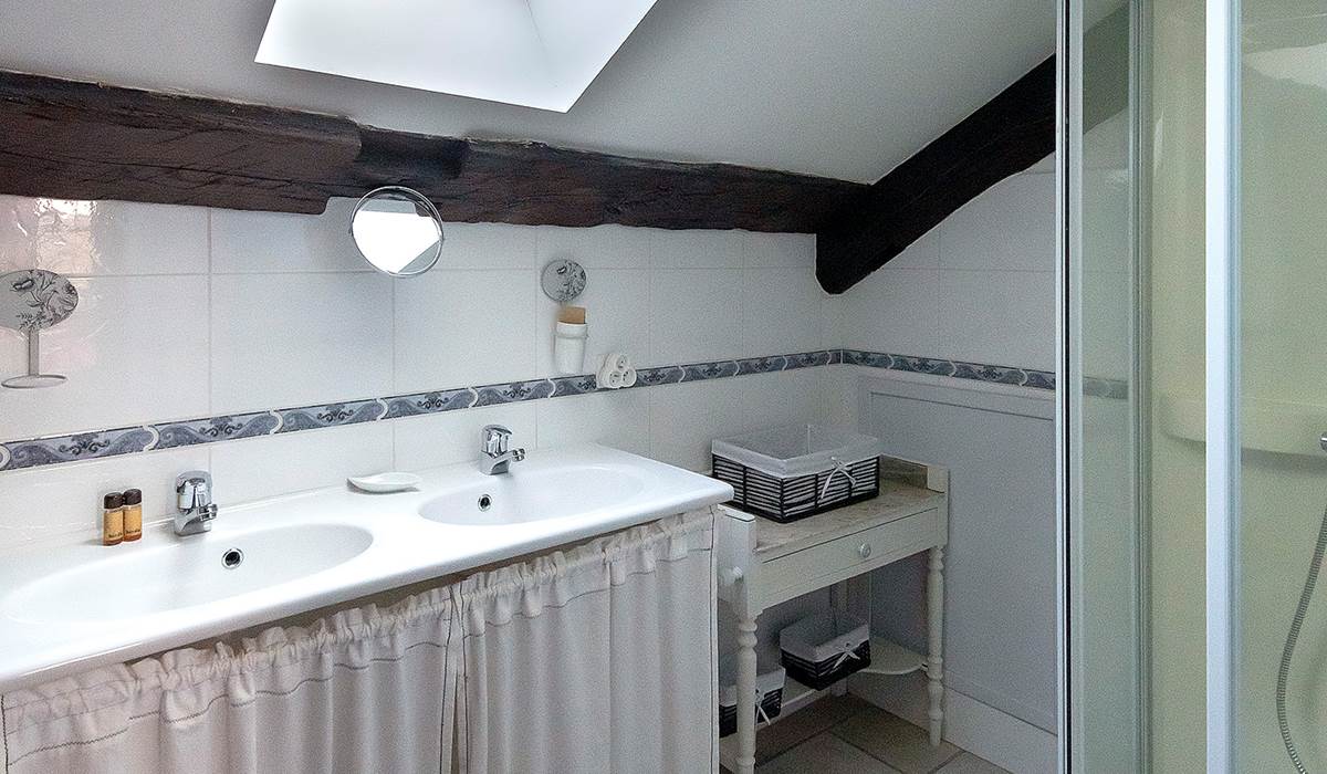 suite des ecoliers  salle d'eau